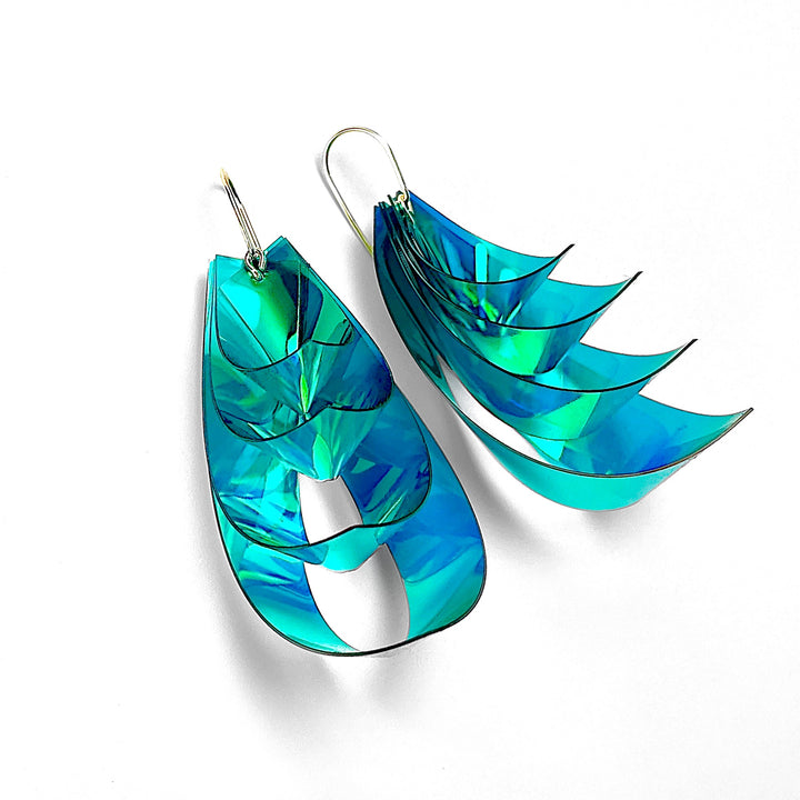 waterfall medium rainbow/green (a pair)