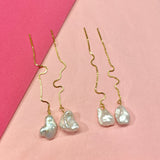 Pearls on a string - white keshi