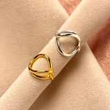 TWISTED RING