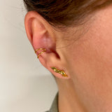 Twisted earstud